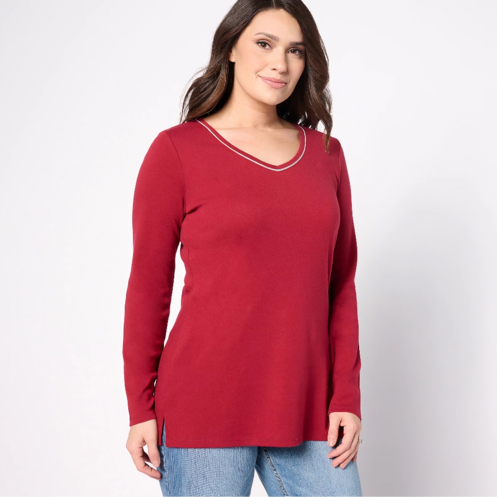 NWOT d&co. Women's Red V-Neck Sweater
